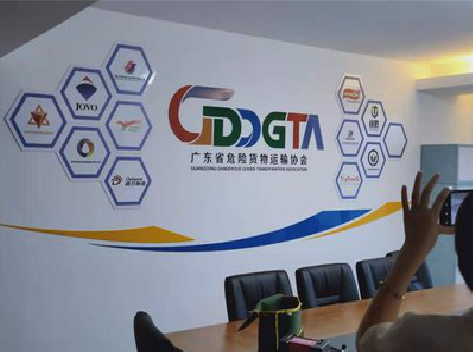 兴义公司走廊文化墙如何设计布置？